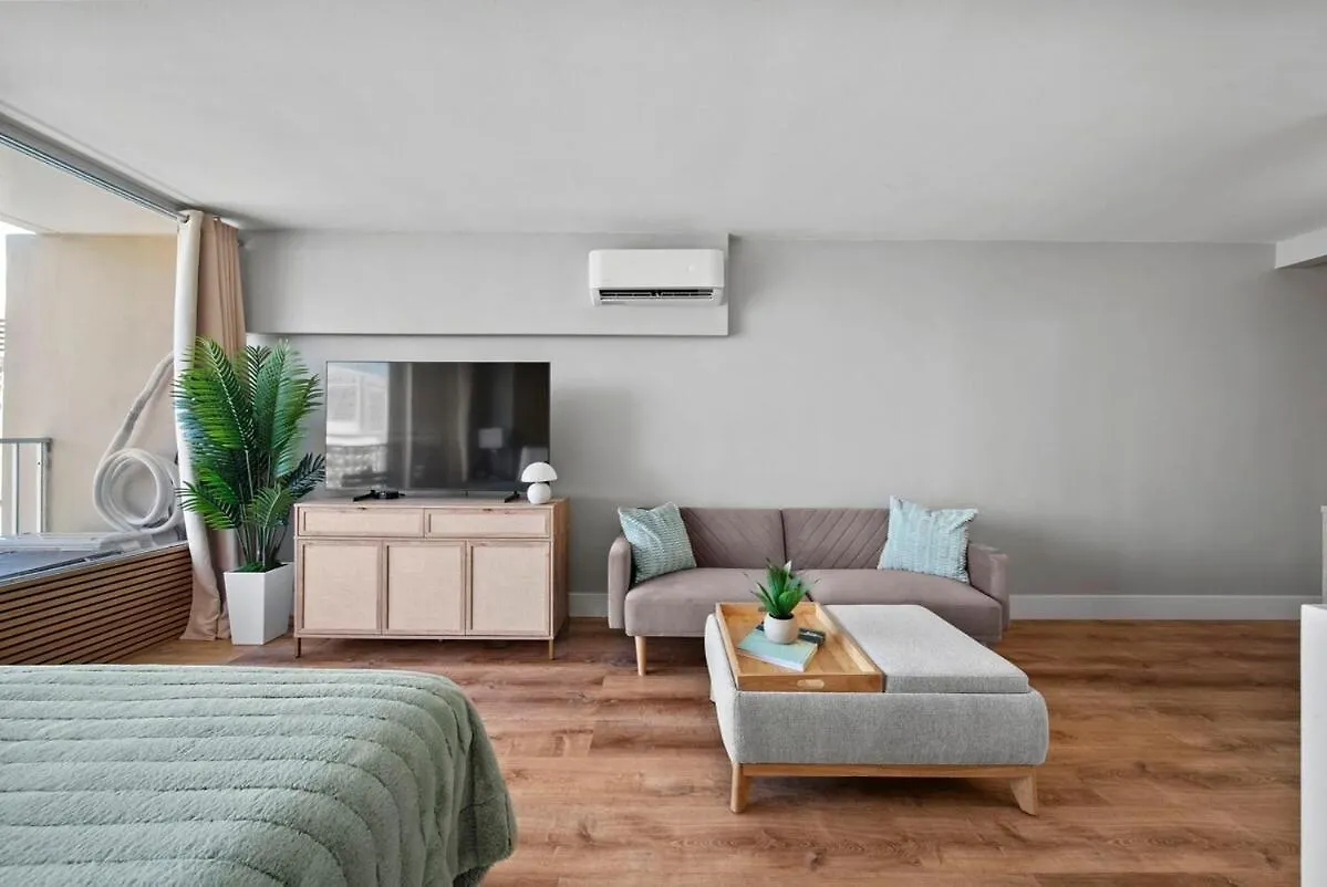 Luxury Waikiki Condo With Retro Charm & Free Parking Honolulu 0*,  Stati Uniti