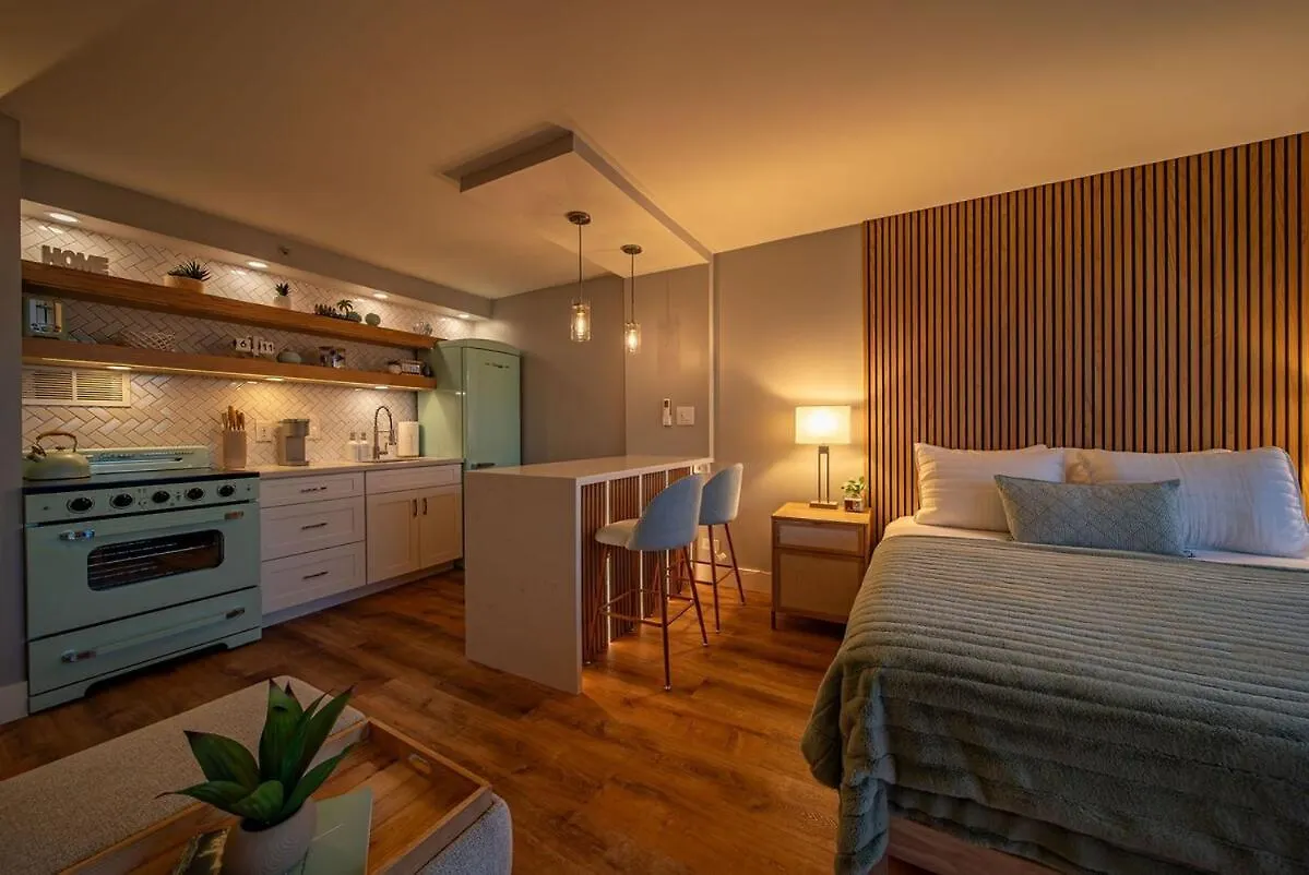 Luxury Waikiki Condo With Retro Charm & Free Parking Honolulu Stati Uniti